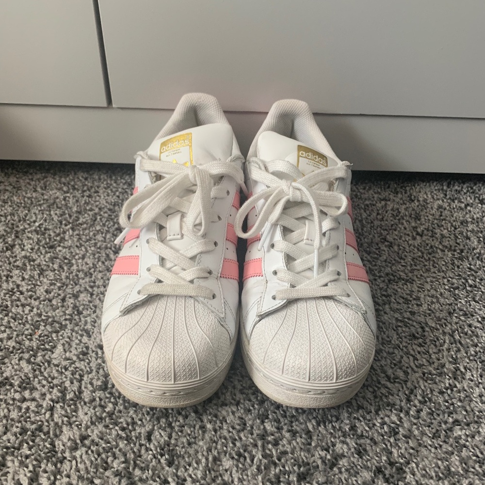 ADIDAS Originals Women's Superstar Size 8